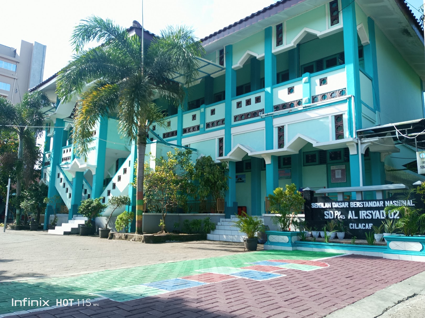 Gedung Serba Guna yang memadai